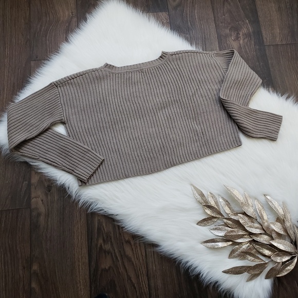 Forever 21 Ribbed Sweater-Knit Crop Top - Picture 4 of 4